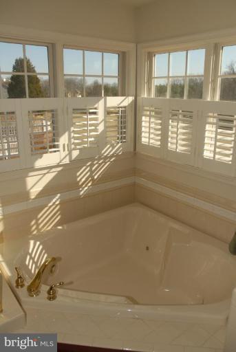 2519 Howard Grove Road Davidsonville, MD 21035 - Photo 14 of 19 Master Bath #2