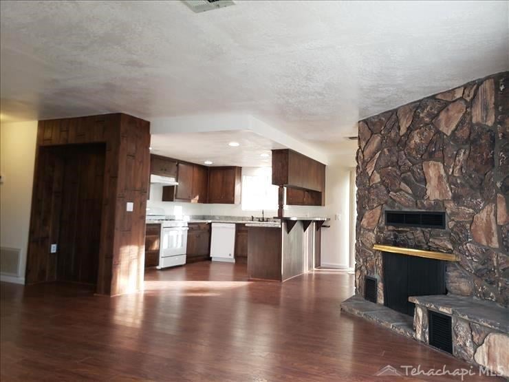 20701 Jeffery Road Tehachapi, CA 93561 - Photo 9 of 31 Gallery Image 9