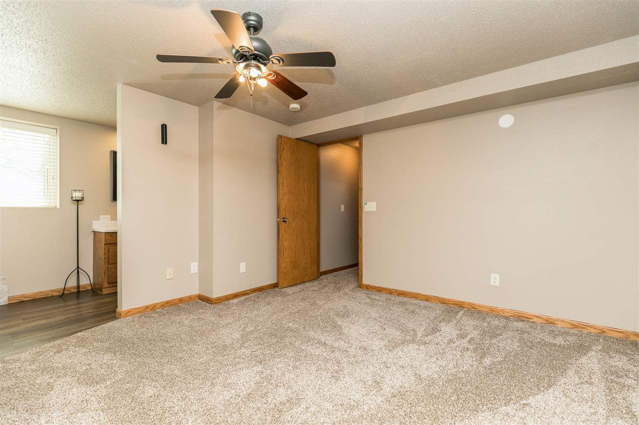 170 Chatham Road Northeast Cedar Rapids, IA 52402 - Photo 38 of 50 Gallery Image 38