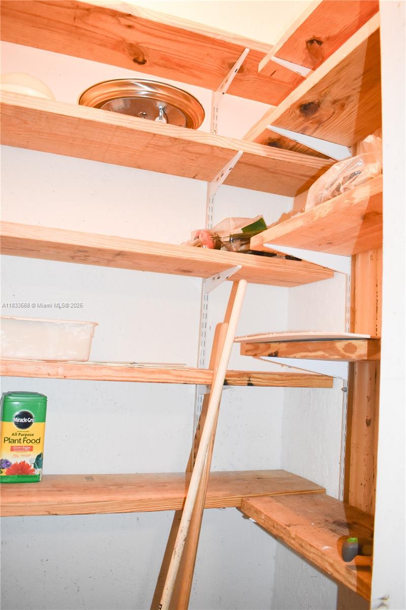 9123 Southwest 152nd Path Miami, FL 33196 - Photo 15 of 52