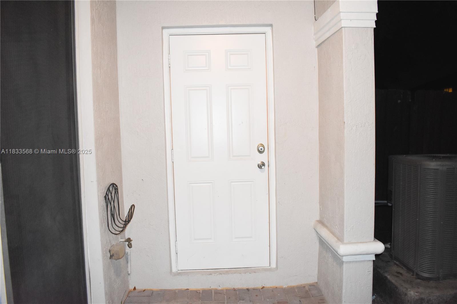 9123 Southwest 152nd Path Miami, FL 33196 - Photo 20 of 52