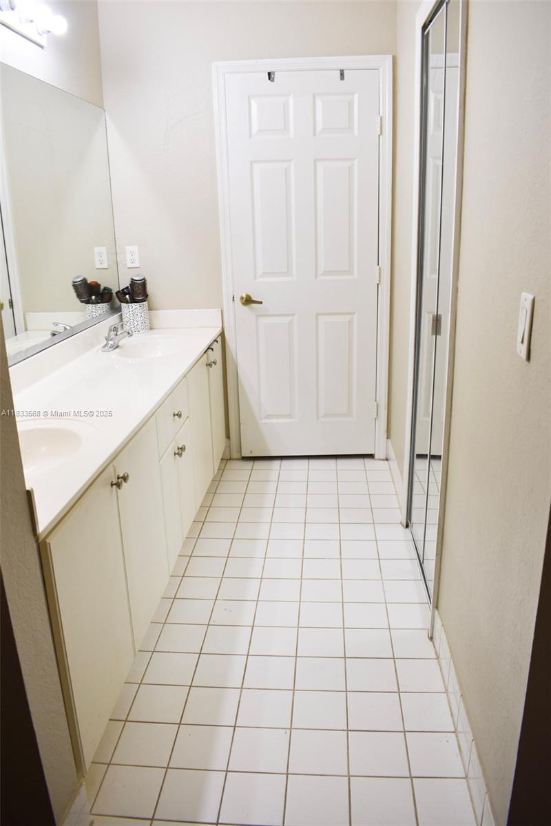 9123 Southwest 152nd Path Miami, FL 33196 - Photo 8 of 52