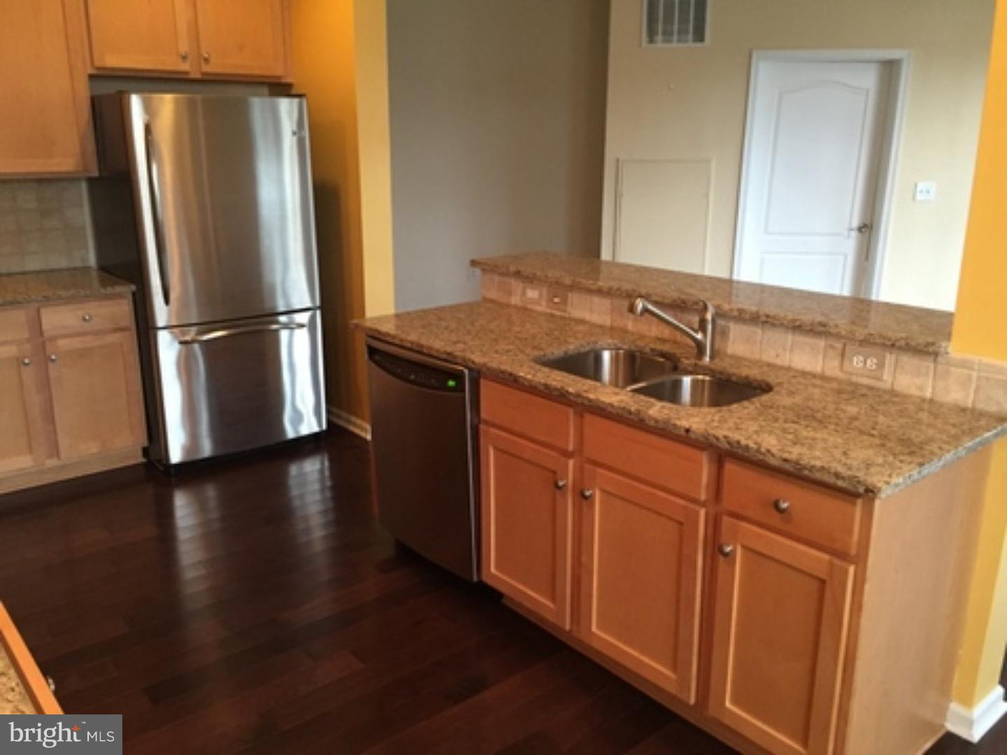 308 Carson Terrace Huntingdon Valley, PA 19006 - Photo 3 of 12