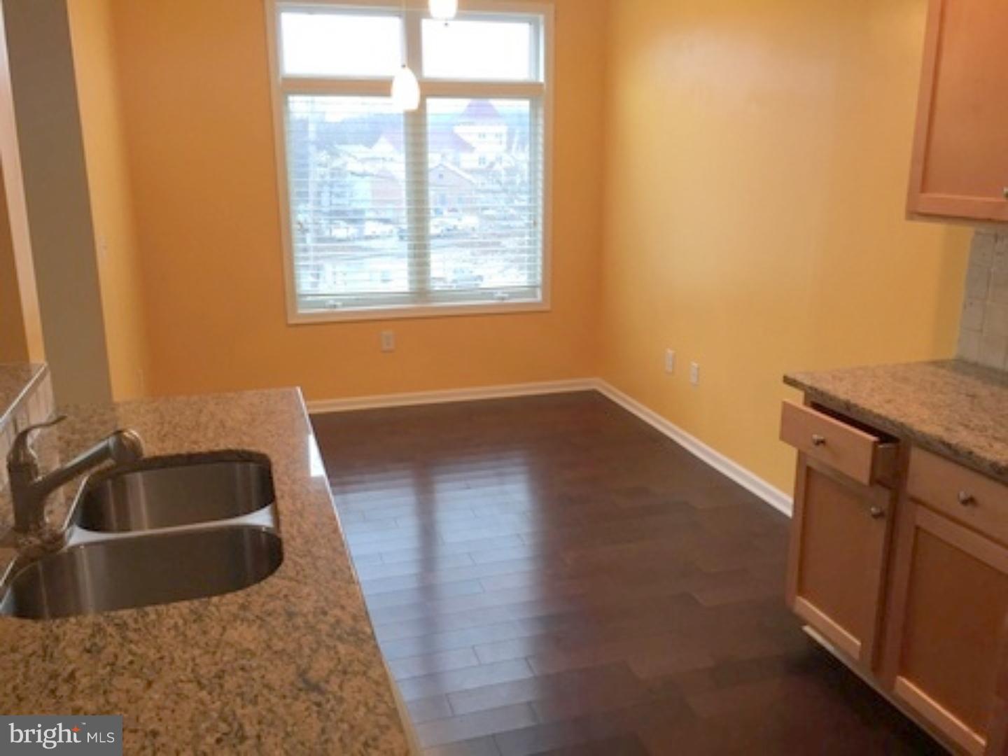 308 Carson Terrace Huntingdon Valley, PA 19006 - Photo 6 of 12