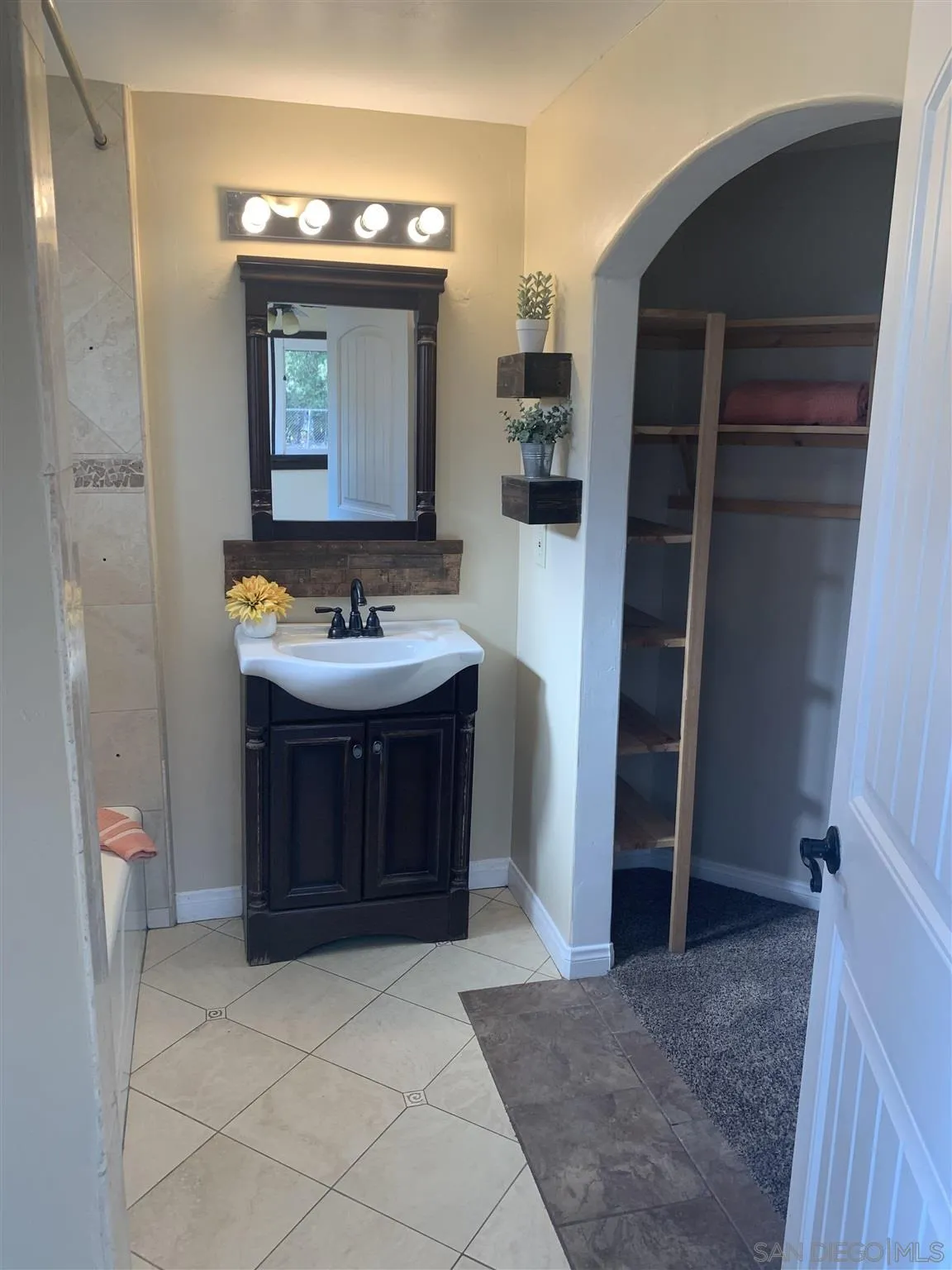 1310 Barnett Road Ramona, CA 92065 - Photo 19 of 41 Gallery Image 19