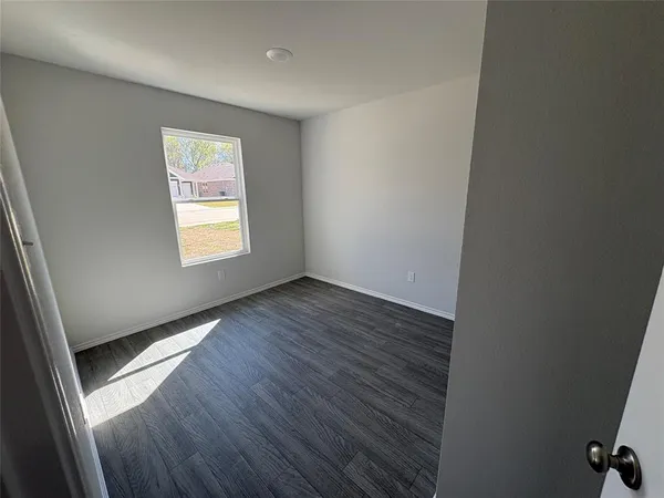 $1,700 | 233 Blue Bird Lane, Mineola, TX 75773