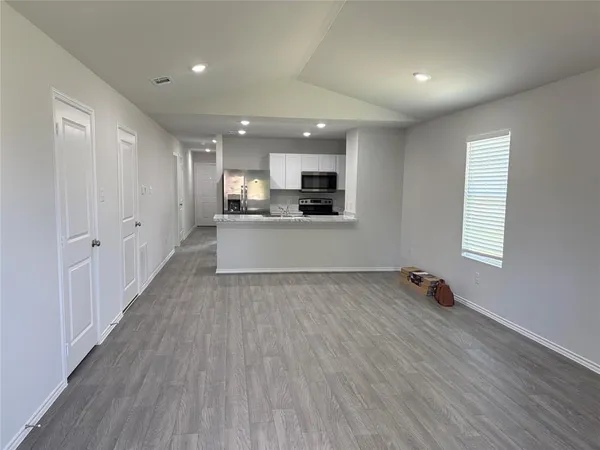 $1,700 | 233 Blue Bird Lane, Mineola, TX 75773