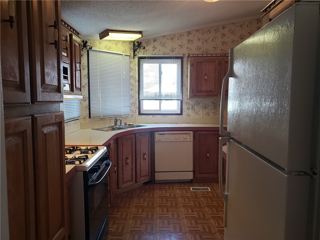 53 Lear Drive Coventry, RI 02816 - Photo 8 of 21