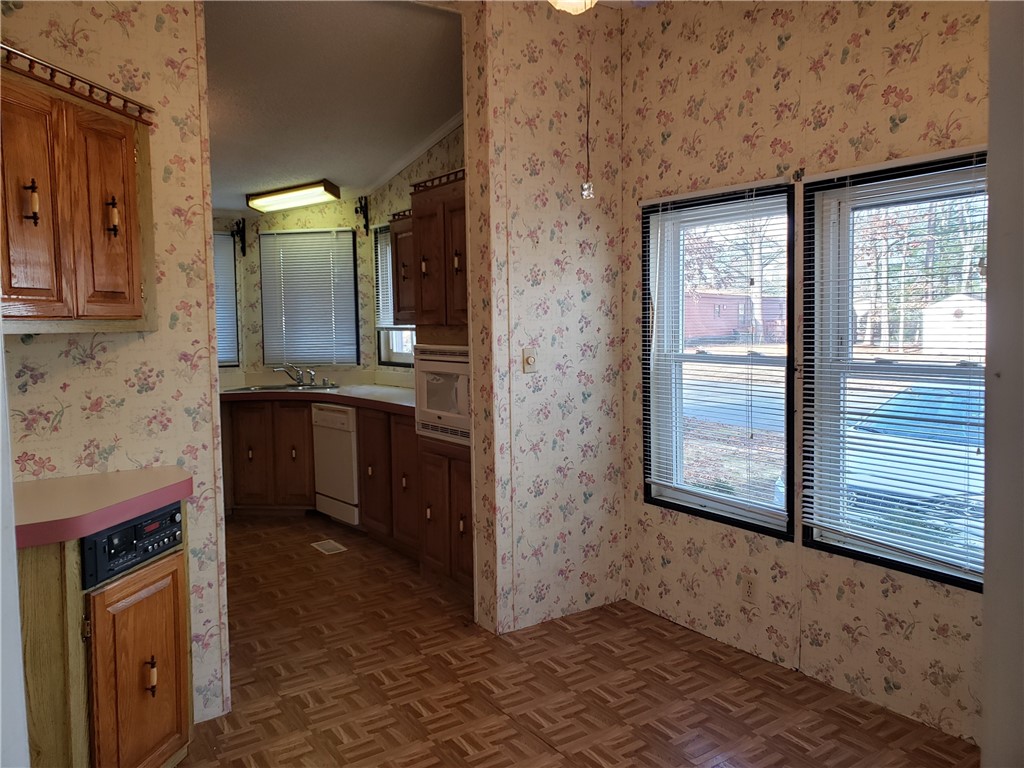 53 Lear Drive Coventry, RI 02816 - Photo 10 of 21