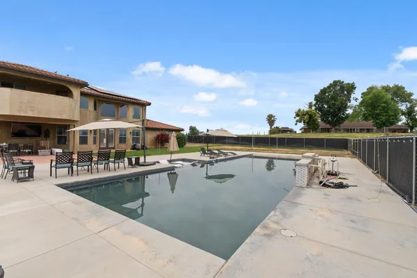 $1,589,000 | 17703 El Camino Road, Madera, CA 93636
