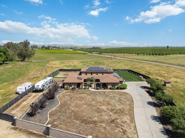 $1,589,000 | 17703 El Camino Road, Madera, CA 93636