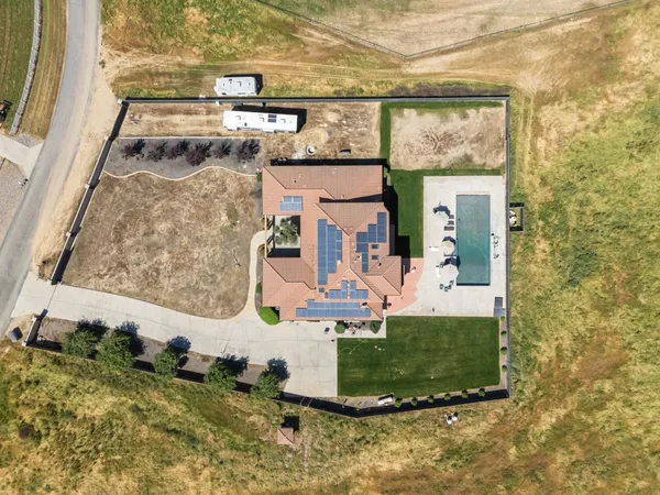 $1,589,000 | 17703 El Camino Road, Madera, CA 93636