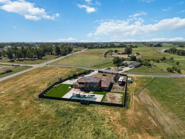 $1,589,000 | 17703 El Camino Road, Madera, CA 93636