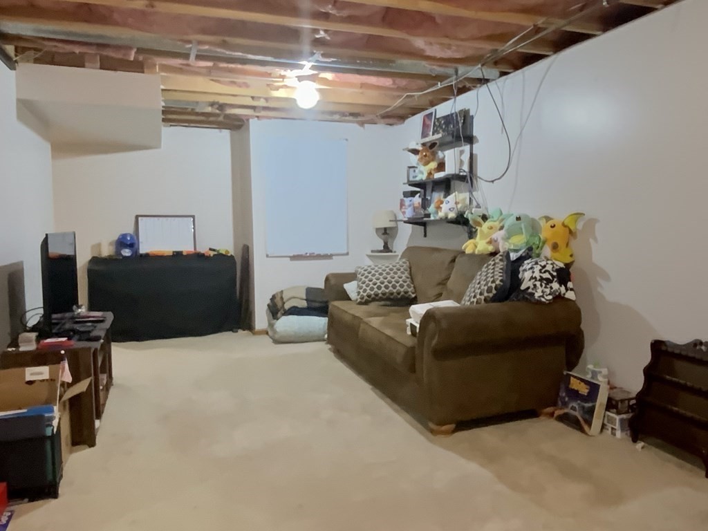 271 Parkerview Street Springfield, MA 01129 - Photo 15 of 23 Gallery Image 15