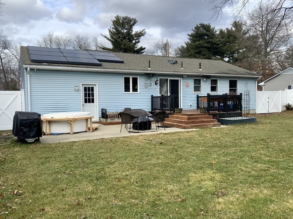271 Parkerview Street Springfield, MA 01129 - Photo 22 of 23 Gallery Image 22