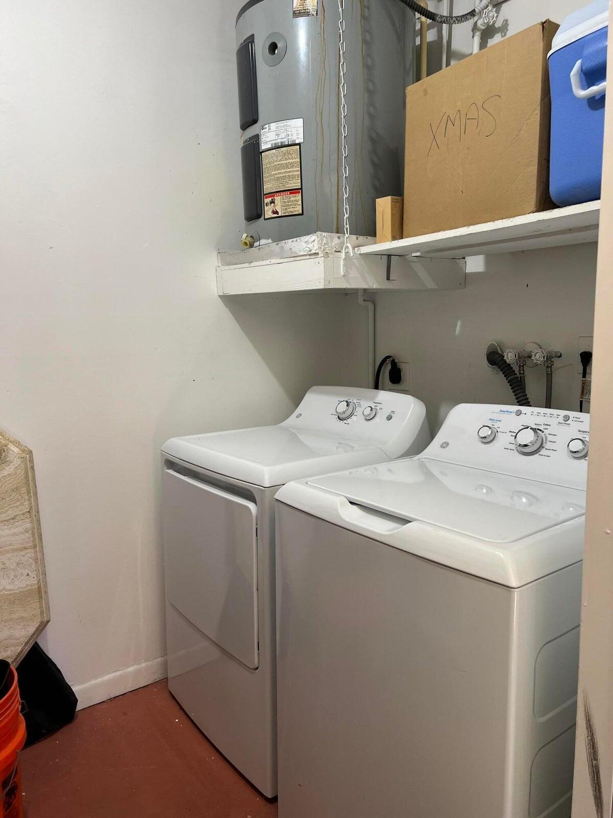 468 Northeast 42nd Street Boca Raton, FL 33431 - Photo 31 of 37 Washer & Dryer