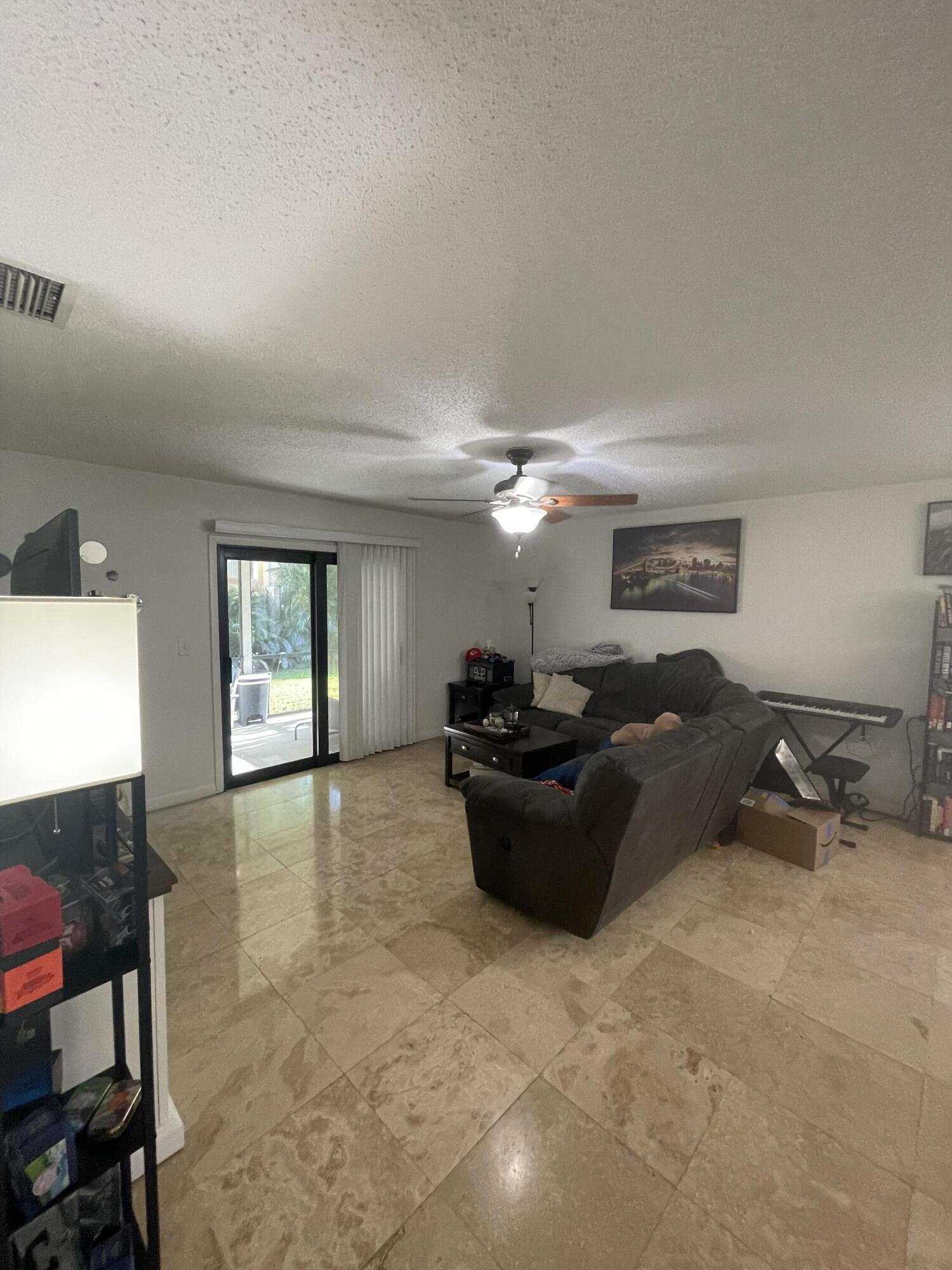 468 Northeast 42nd Street Boca Raton, FL 33431 - Photo 10 of 37 Living Area1
