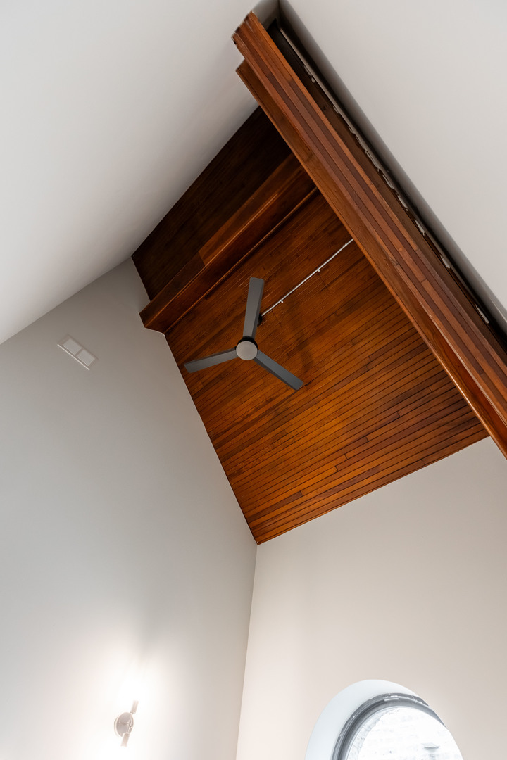 Undisclosed Address Chicago, IL 60647 - Photo 13 of 17 a view of entryway