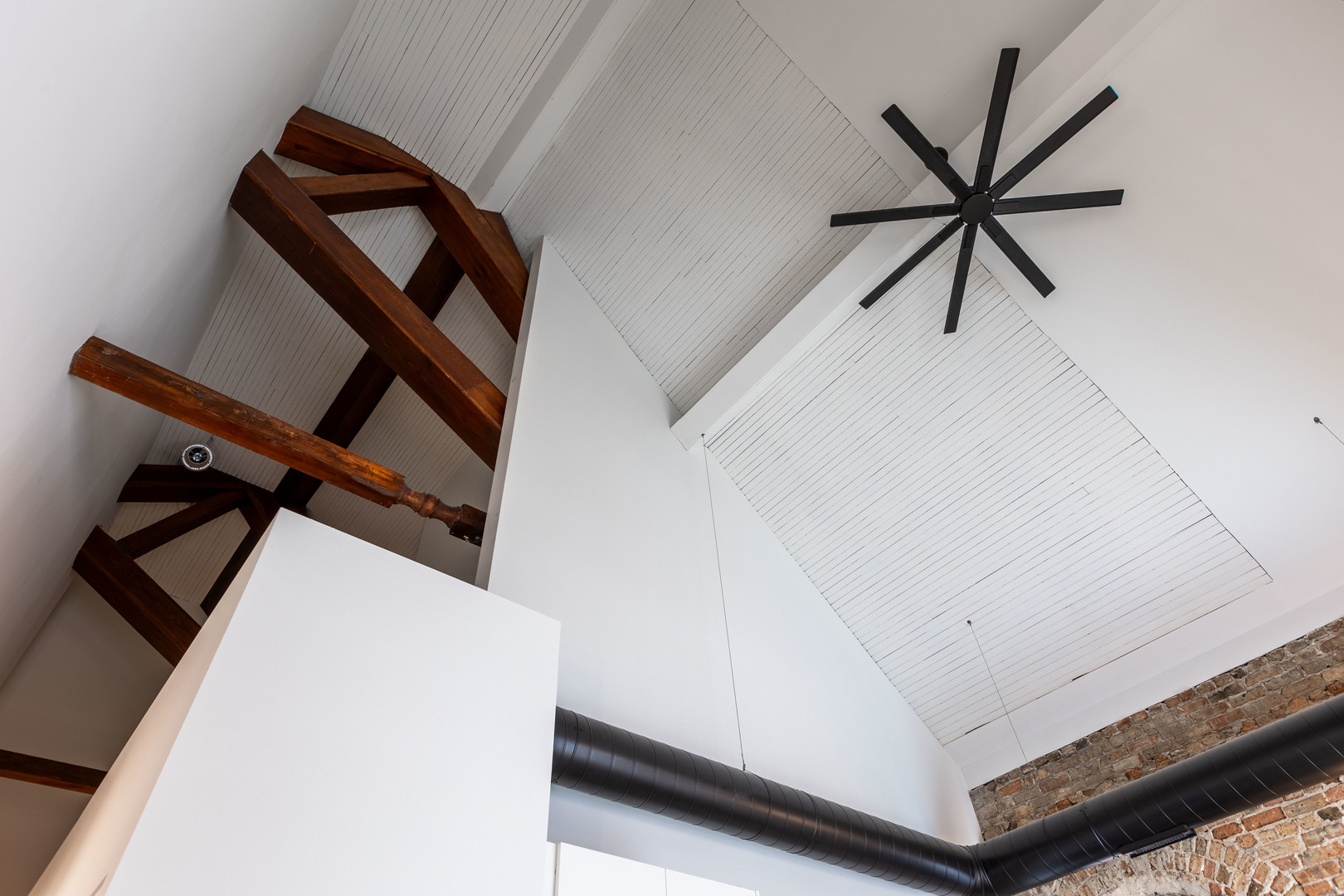 Undisclosed Address Chicago, IL 60647 - Photo 9 of 17 an entryway