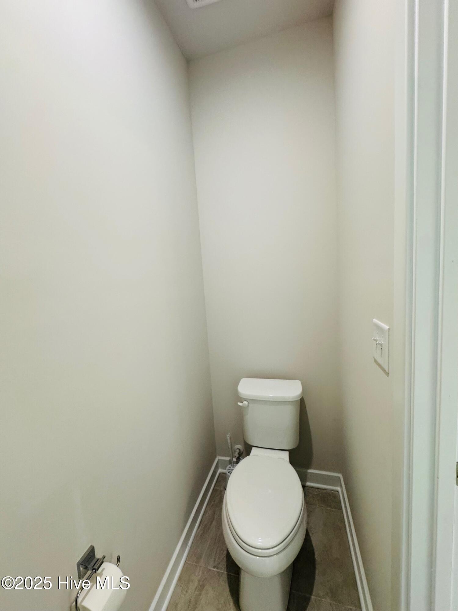 100 Spinnaker Street, Unit A Elizabeth City, NC 27909 - Photo 21 of 41 Owner's Water Closet