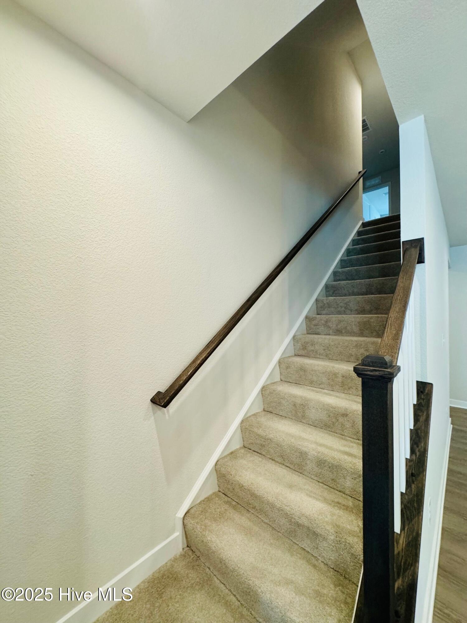 100 Spinnaker Street, Unit A Elizabeth City, NC 27909 - Photo 24 of 41 Upstairs