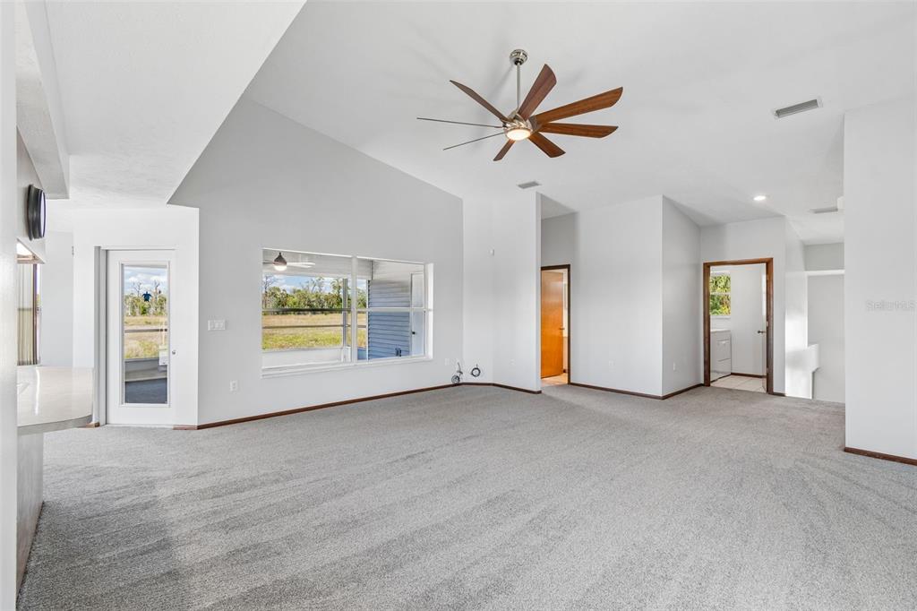 5247 Tropical Point Weeki Wachee, FL 34607 - Photo 21 of 95