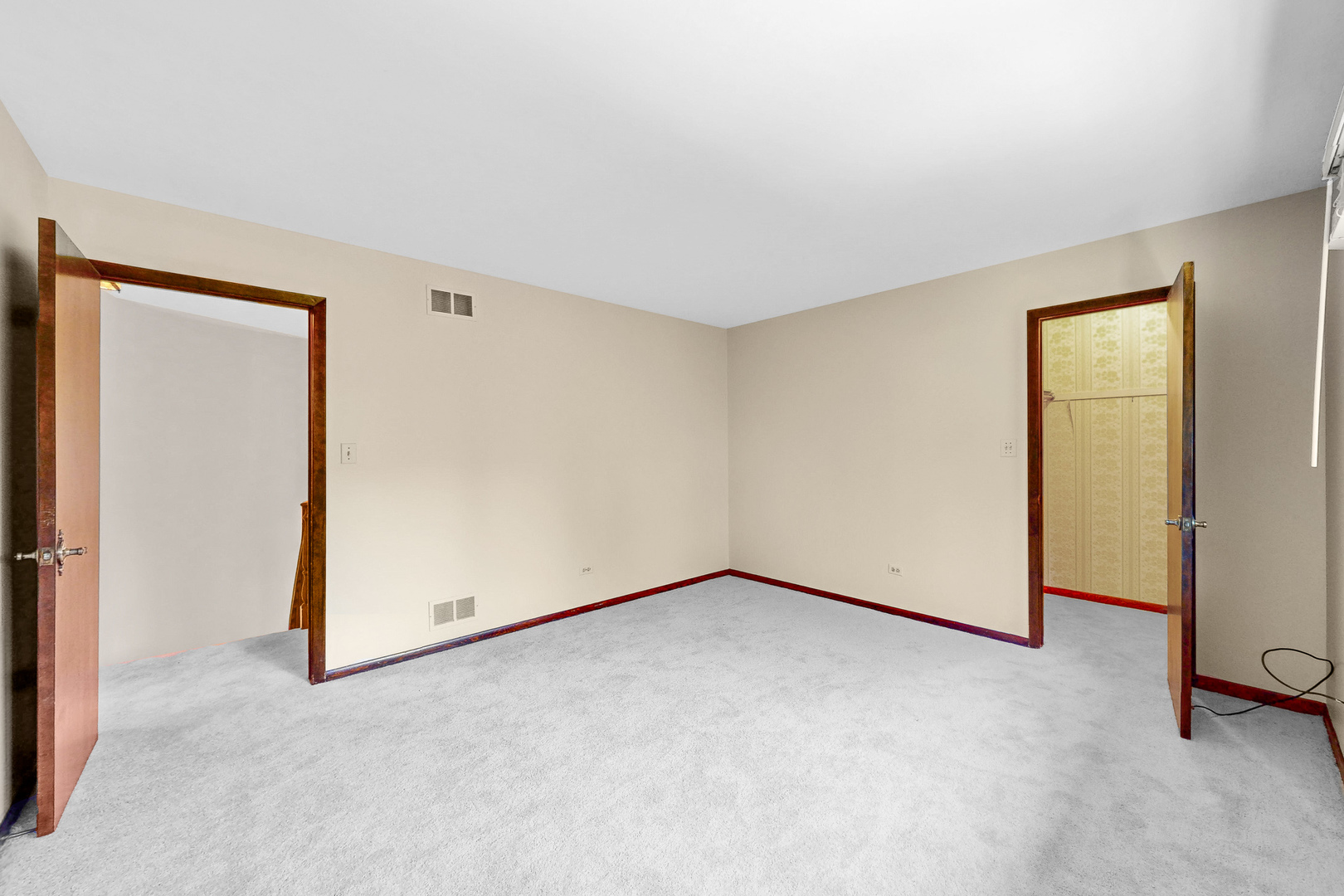 309 Hambletonian Drive Oak Brook, IL 60523 - Photo 30 of 39 a view of an empty room