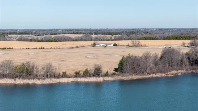 $1,641,600 | 33060 County Line Road, Sumner, TX 75486