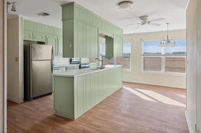 $1,641,600 | 33060 County Line Road, Sumner, TX 75486