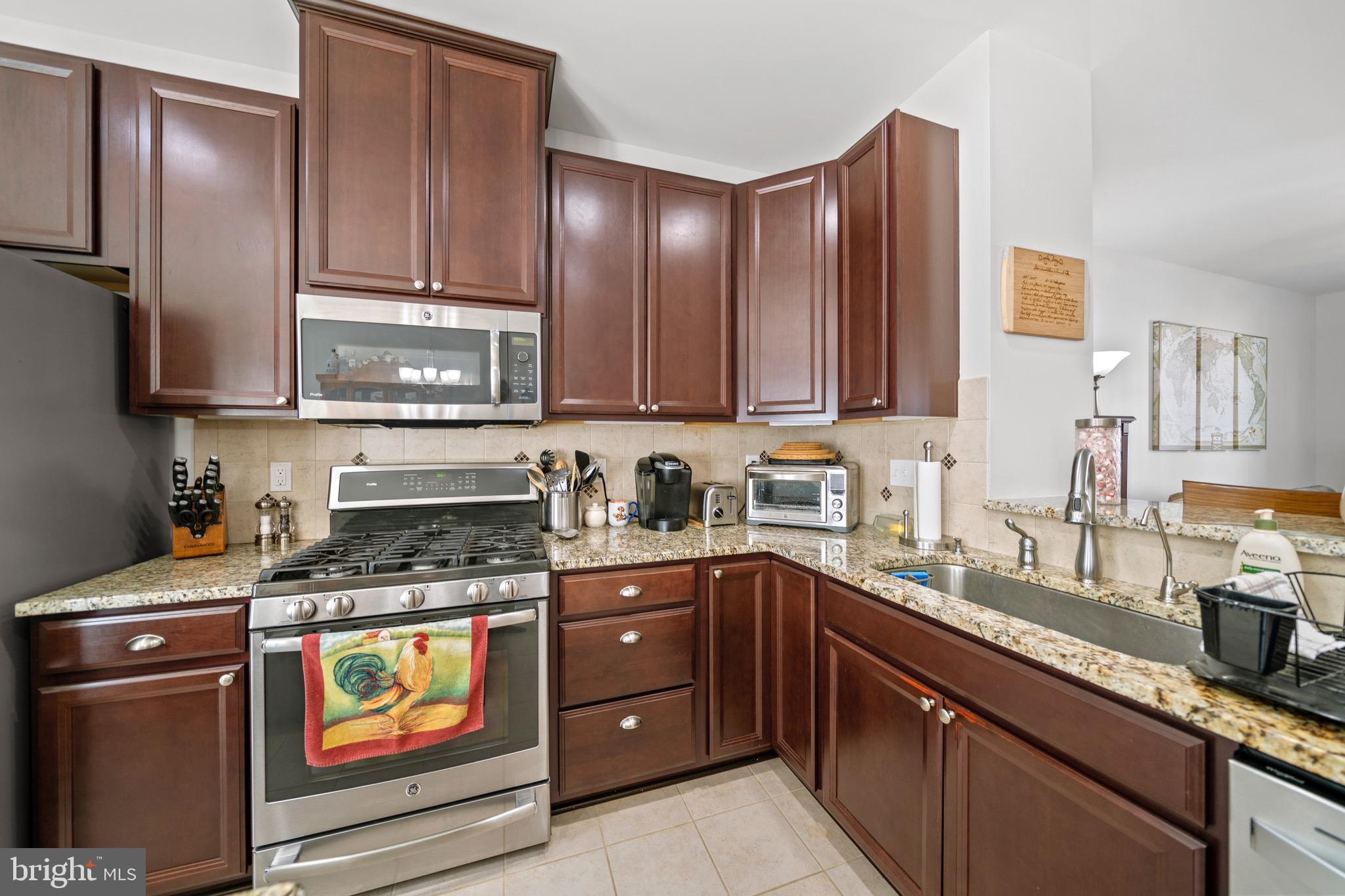 1047 Regency Place Sewell, NJ 08080 - Photo 21 of 40