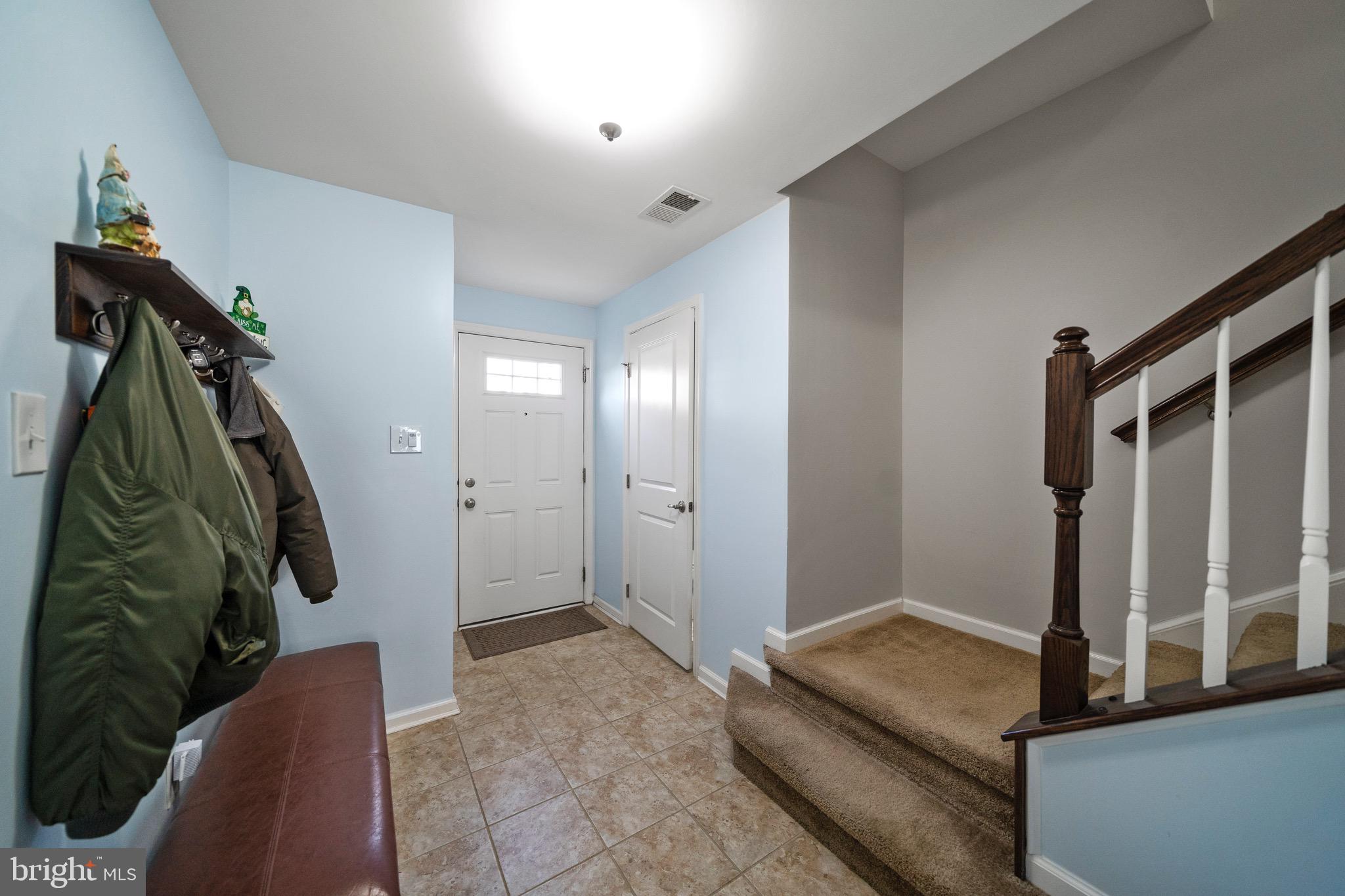 1047 Regency Place Sewell, NJ 08080 - Photo 3 of 40