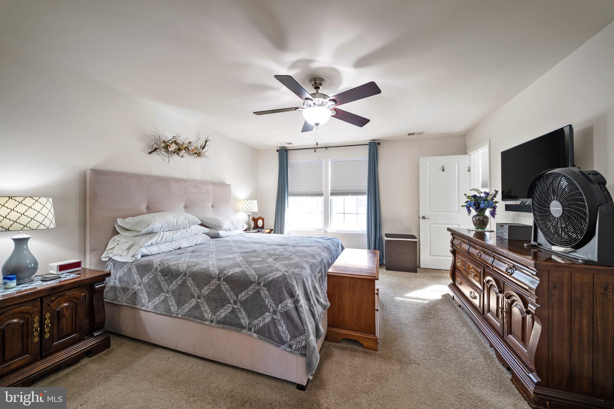 1047 Regency Place Sewell, NJ 08080 - Photo 31 of 40