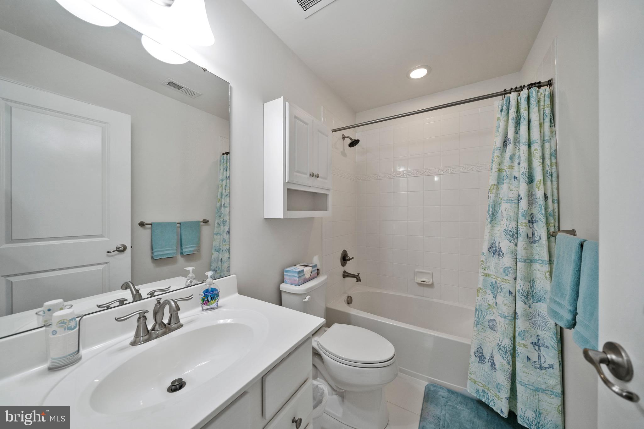 1047 Regency Place Sewell, NJ 08080 - Photo 36 of 40