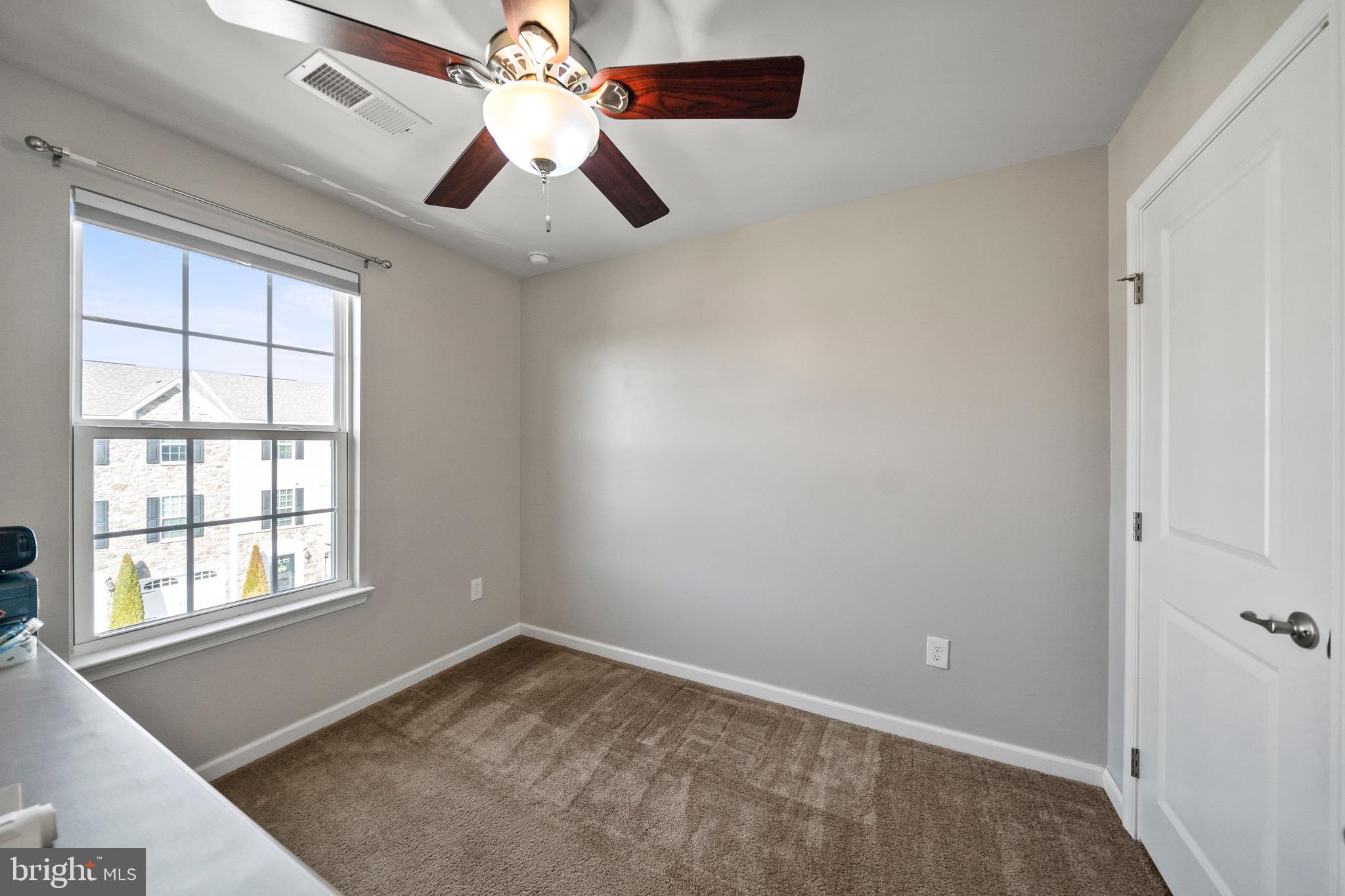 1047 Regency Place Sewell, NJ 08080 - Photo 39 of 40