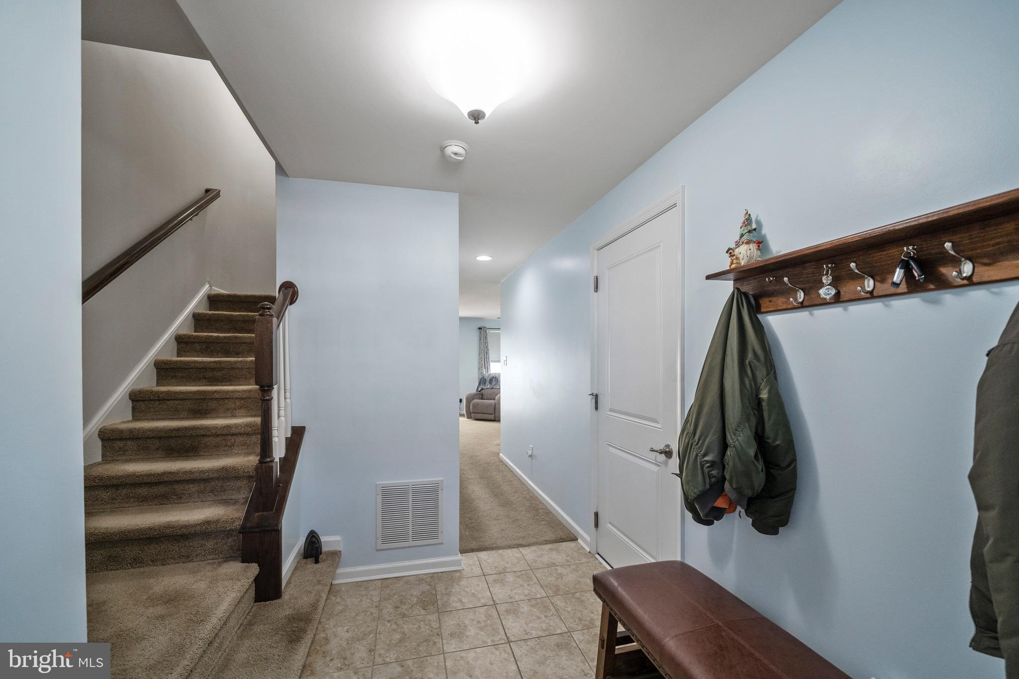 1047 Regency Place Sewell, NJ 08080 - Photo 4 of 40