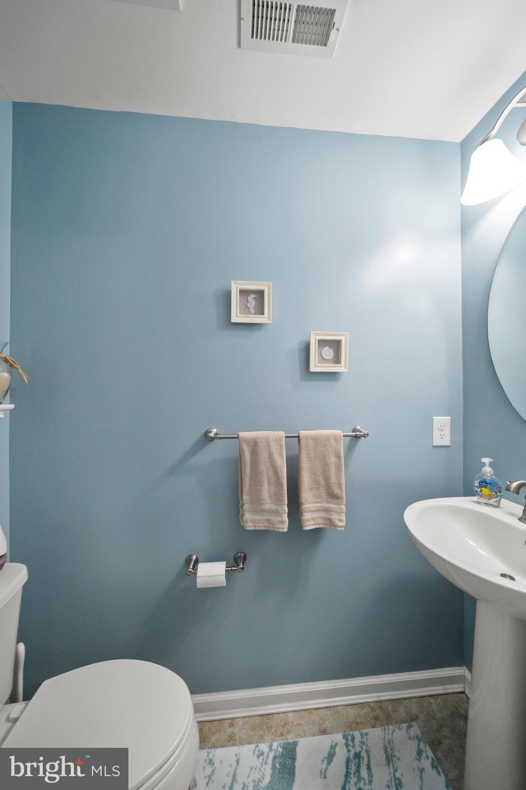 1047 Regency Place Sewell, NJ 08080 - Photo 5 of 40