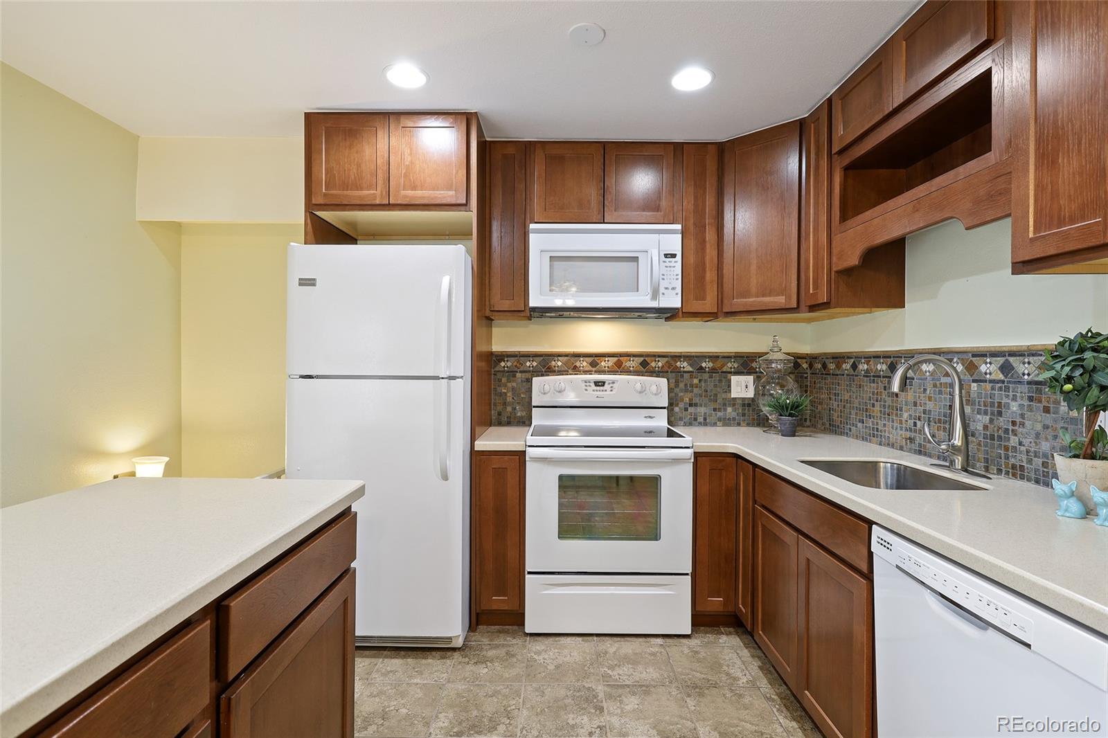 1244 Reed Street Lakewood, CO 80214 - Photo 11 of 24