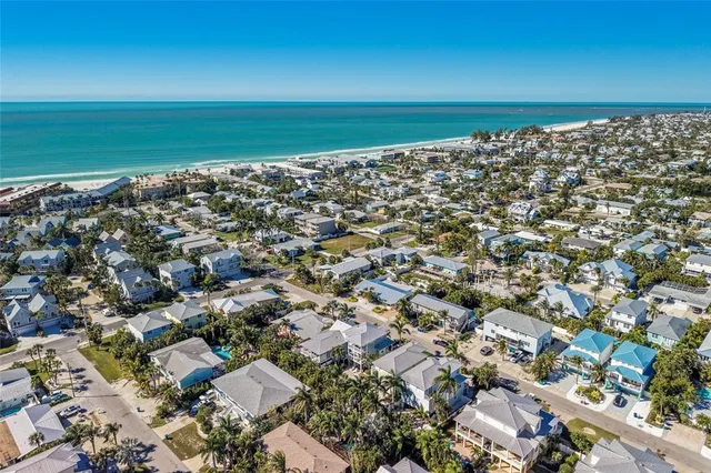 $1,795,000 | 307 64th Street, Holmes Beach, FL 34217