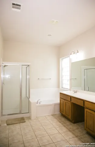 $2,800 | 18803 Millhollow, San Antonio, TX 78258