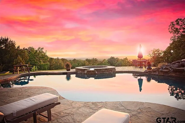 $4,995,000 | 891 Private Road 8454, Palestine, TX 75803