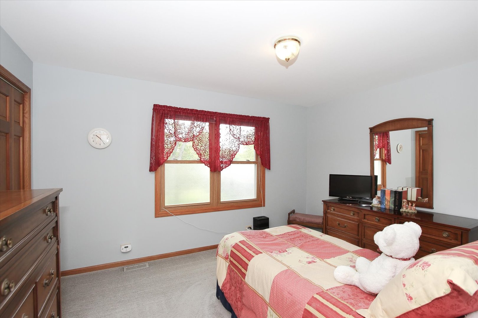 2153 Jordan Circle Elgin, IL 60123 - Photo 30 of 41