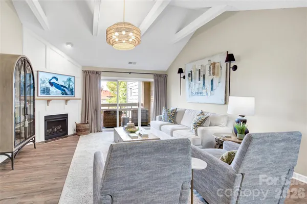 $500,000 | 18009 Kings Point Drive, Unit F, Cornelius, NC 28031