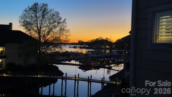 $500,000 | 18009 Kings Point Drive, Unit F, Cornelius, NC 28031