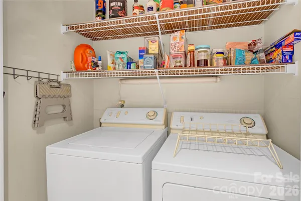 $500,000 | 18009 Kings Point Drive, Unit F, Cornelius, NC 28031