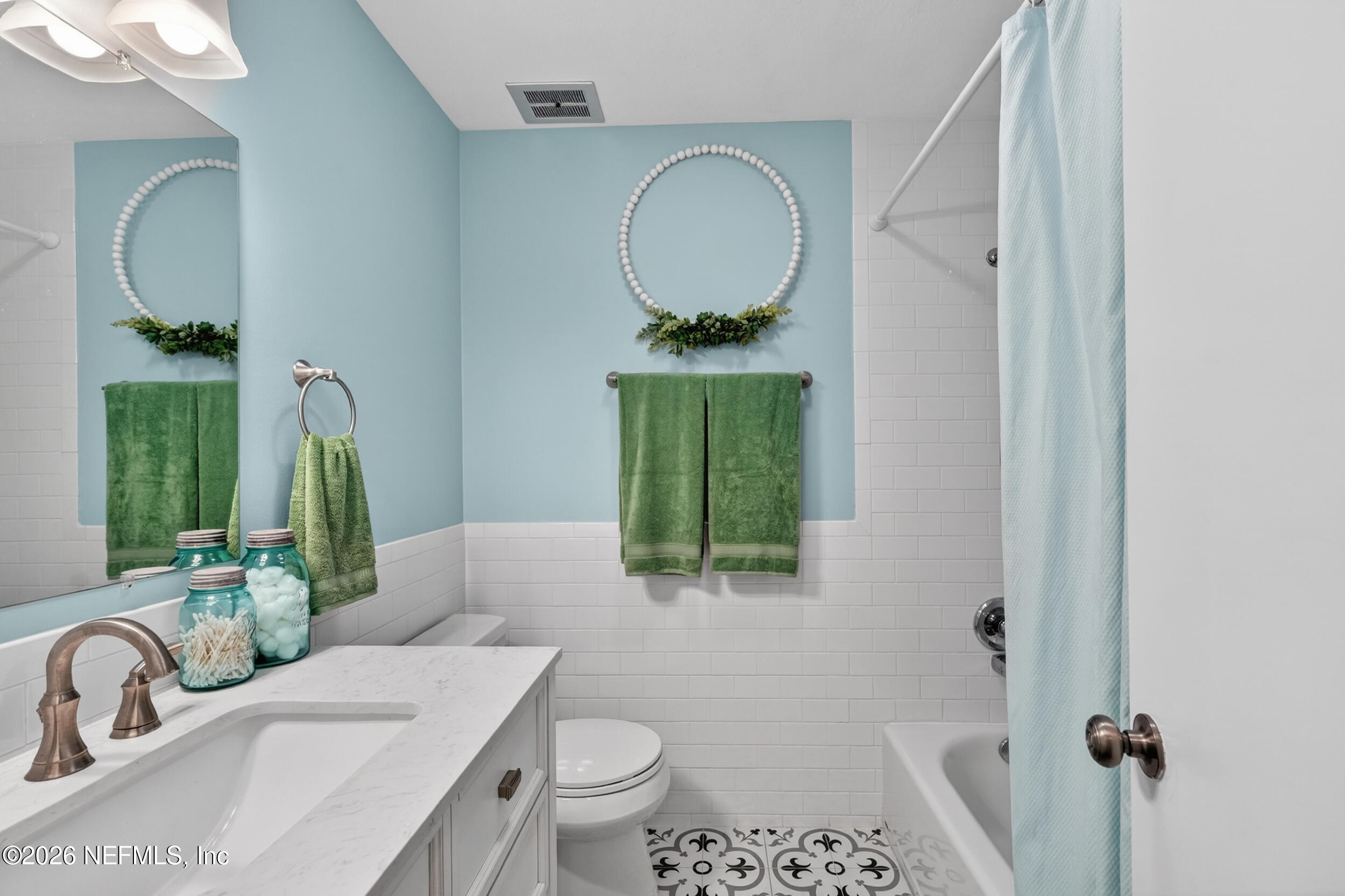717 Estates Cove Road Jacksonville, FL 32221 - Photo 20 of 37 Hall Bathroom