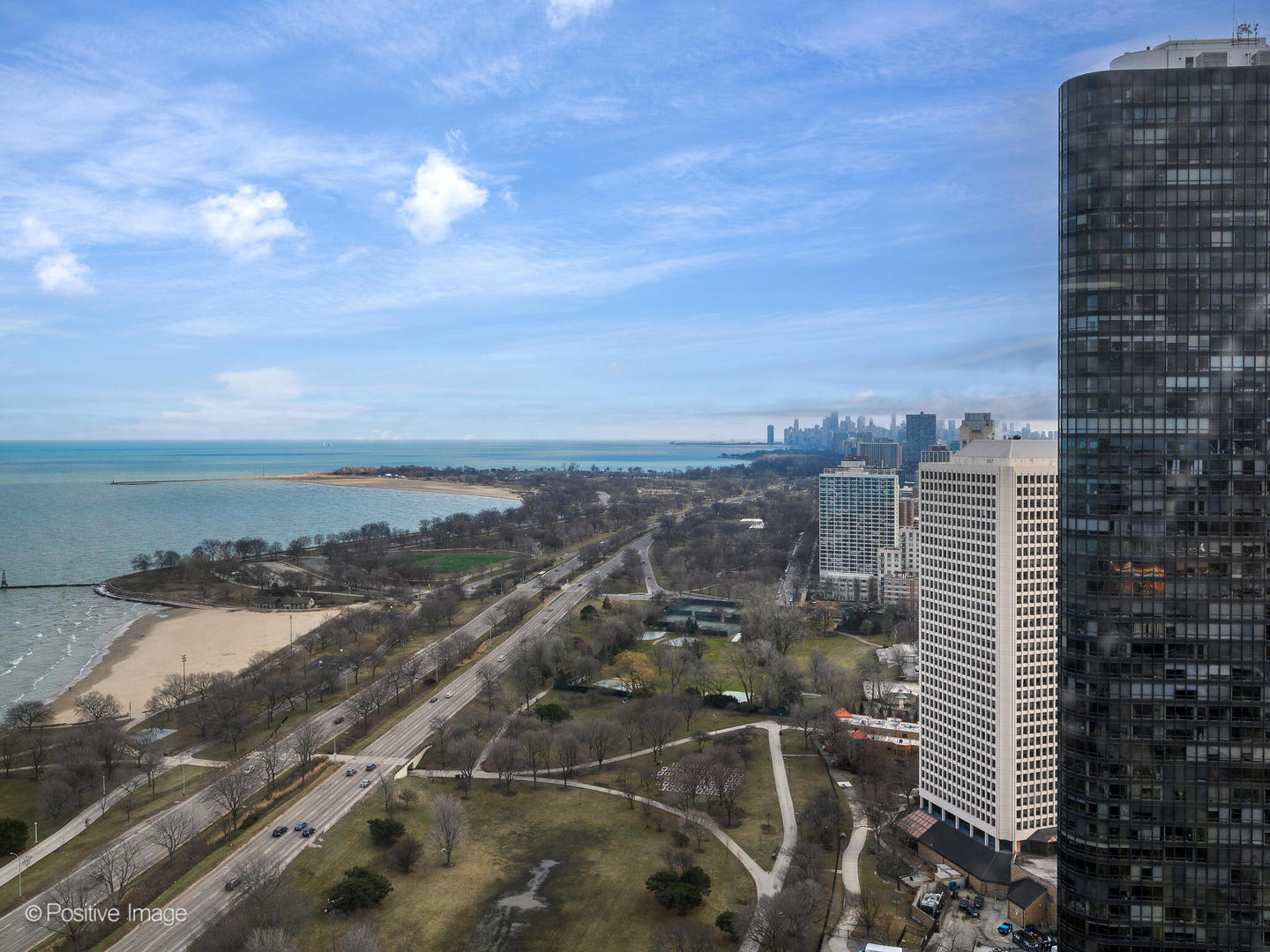 5455 North Sheridan Road, Unit 3906 Chicago, IL 60640 - Photo 8 of 24 a view of city with ocean