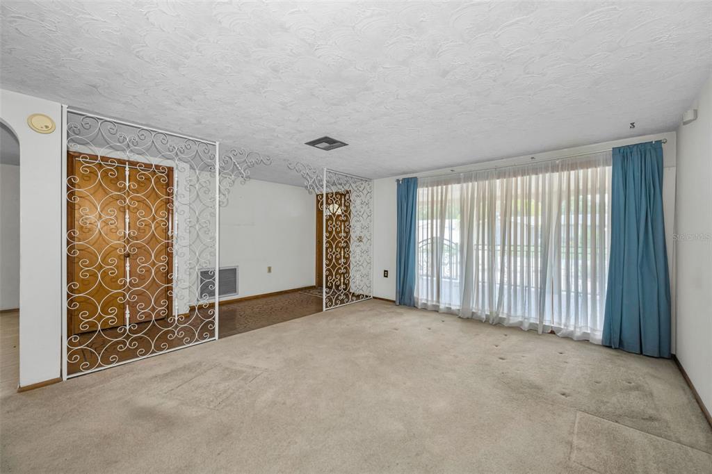 5834 Embay Avenue New Port Richey, FL 34652 - Photo 14 of 55 Gallery Image 14