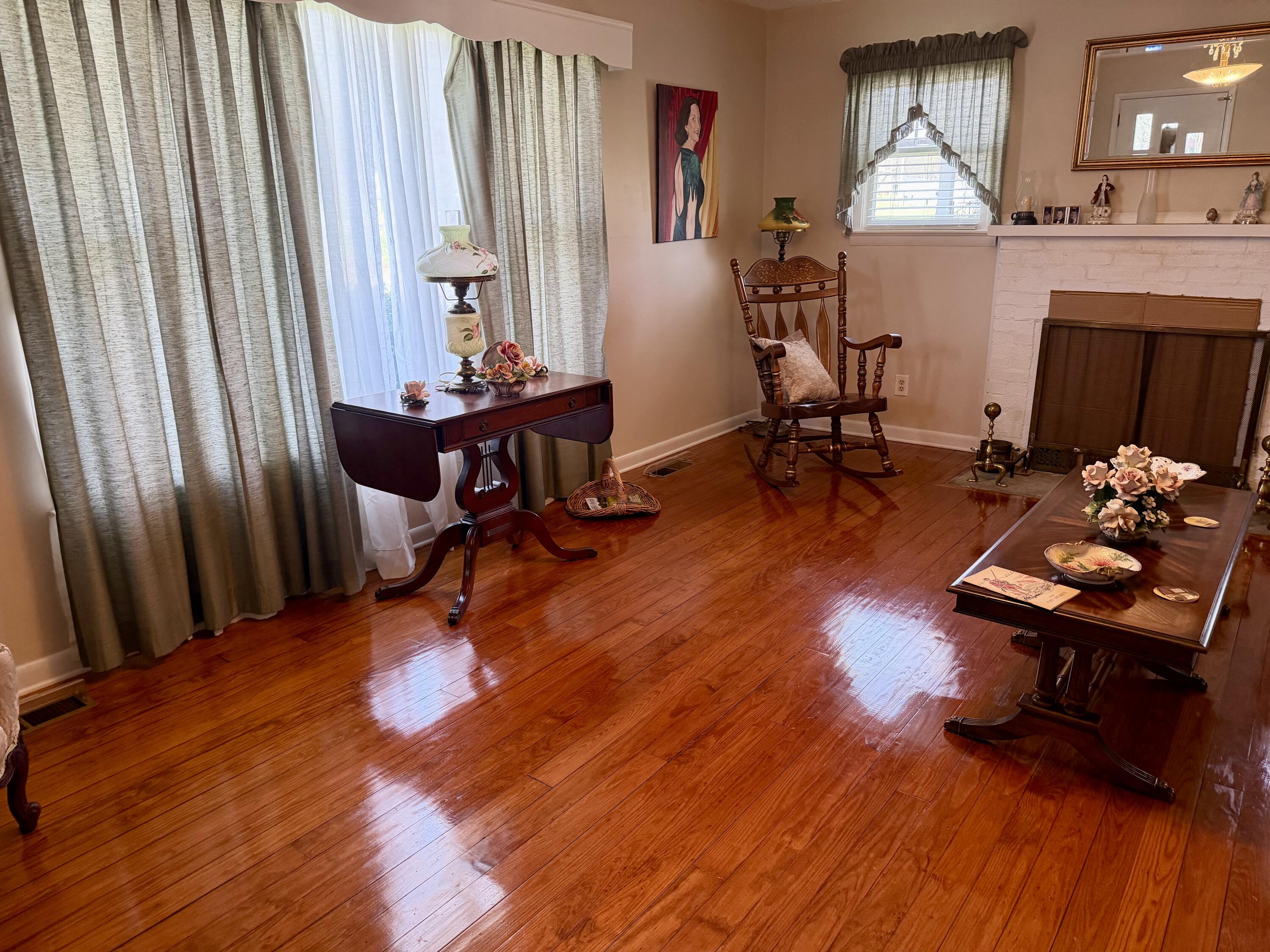 1010 Main Street Kimball, TN 37347 - Photo 13 of 16 IMG_0252