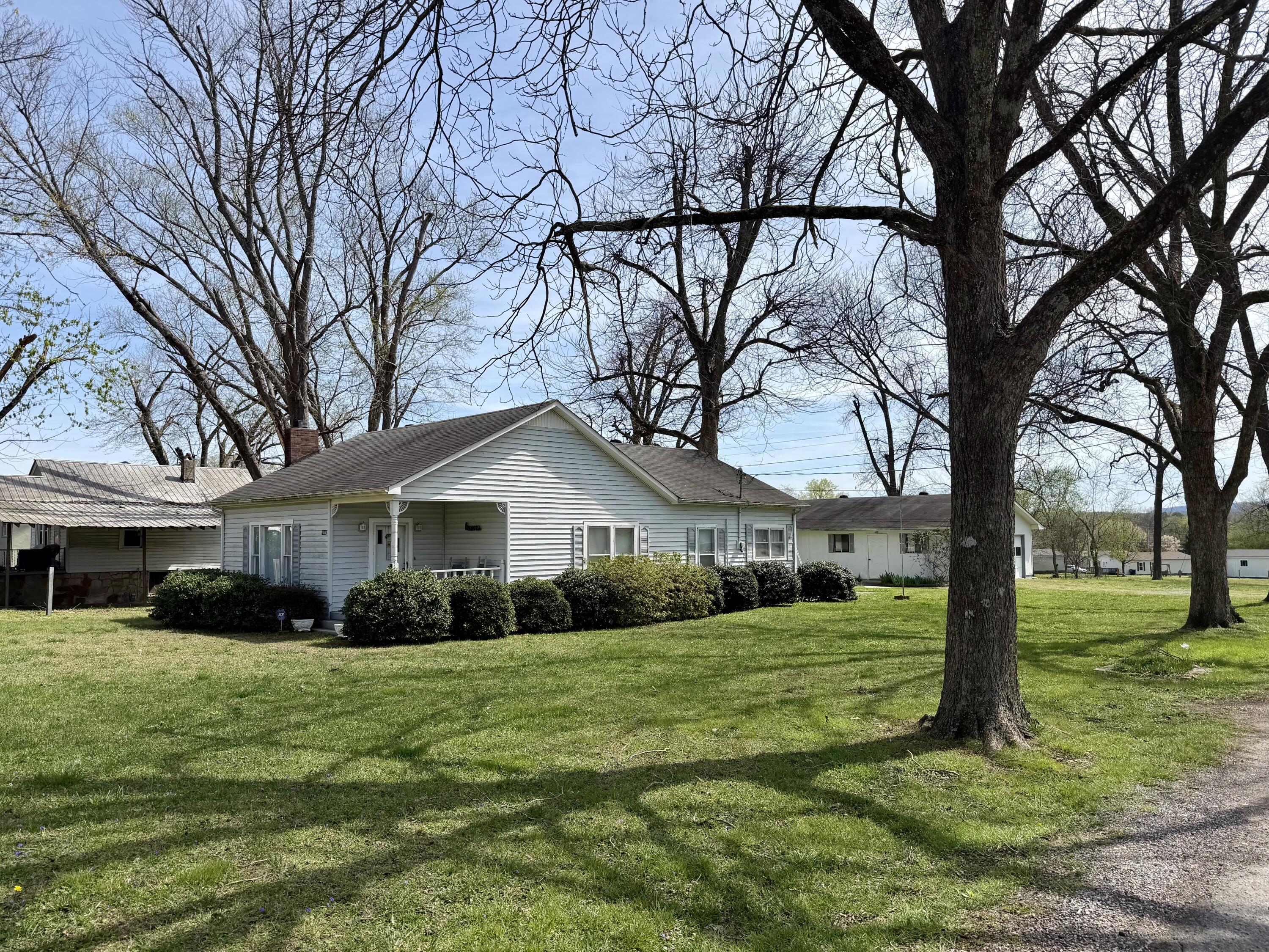 1010 Main Street Kimball, TN 37347 - Photo 2 of 16 IMG_0234