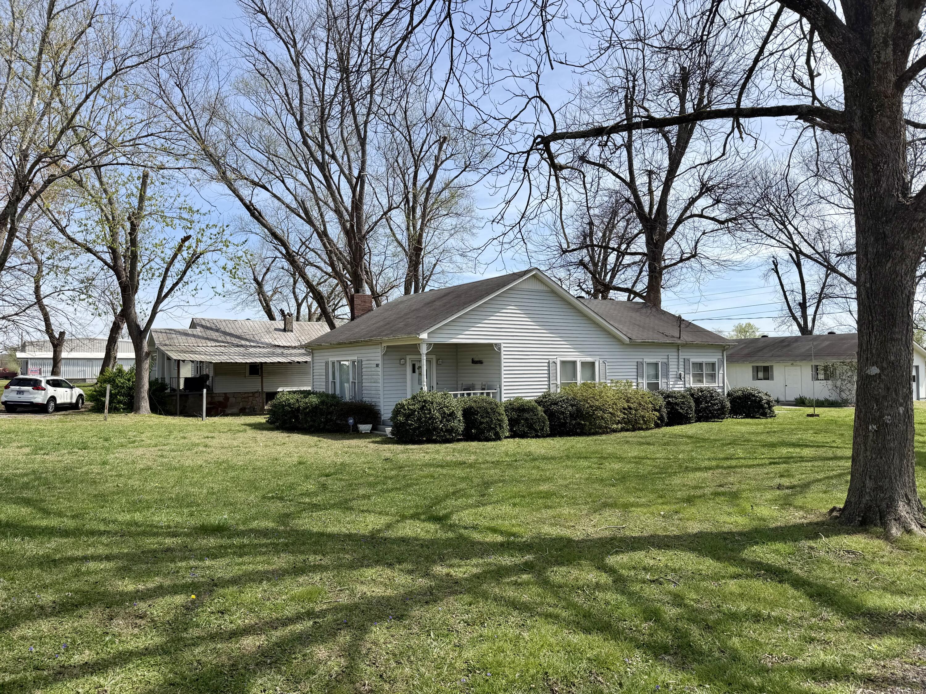 1010 Main Street Kimball, TN 37347 - Photo 3 of 16 IMG_0233
